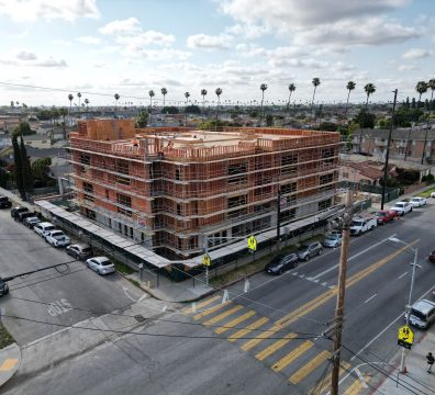 image of a 4 story construction site